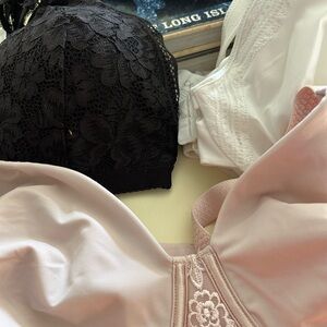Lace and Satin Lingerie Set - Black and Pink 5 assorted bras. New